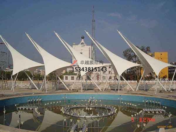 連云港景觀(guān)<font color='red'>張拉膜結(jié)構(gòu)</font>遮陽(yáng)棚【生產(chǎn)廠(chǎng)家】